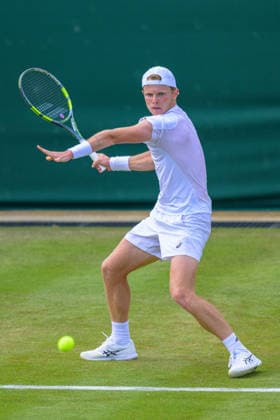 Day Three: The Championships - Wimbledon 2026 LONDON, ENGLAND JULY 01 - Jesper De Jong of Netherlands during Gentlemen s Single Second Round at The Wimbledon Lawn Tennis Championship at Wimbledon on July 01, 2026 in London, England. (Photo by Keeran Marquis)  Copyright: xKeeranxMarquis Fotoarena SPPx Sportspressphoto_SPR181752