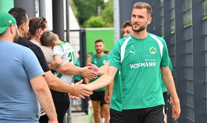 01.07.2026 - Fussball - 2. Bundesliga - Saison 2026 2027 - SpVgg Greuther Fürth Fuerth ( Kleeblatt ) - Training Trainingsauftakt - - xwoxzix - Dennis Srbeny (7, SpVgg Greuther Fürth ) *** July 1, 2026 Soccer 2. Bundesliga 2026–2027 Season SpVgg Greuther Fürth Fürth Kleeblatt Training First Training Session xwoxzix Dennis Srbeny 7, SpVgg Greuther Fürth