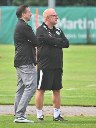 01.07.2026 - Fussball - 2. Bundesliga - Saison 2026 2027 - SpVgg Greuther Fürth Fuerth ( Kleeblatt ) - Training Trainingsauftakt - - xwoxzix - Daniel Meyer ( Geschäftsführer SpVgg Greuther Fürth ) Heiko Vogel ( Trainer SpVgg Greuther Fürth ) *** July 1, 2026 Soccer 2. Bundesliga 2026–2027 Season SpVgg Greuther Fürth (Füroth Kleeblatt) Training First Day of Training xwoxzix Daniel Meyer, Sporting Director, SpVgg Greuther Fürth Heiko Vogel, Head Coach, SpVgg Greuther Fürth
