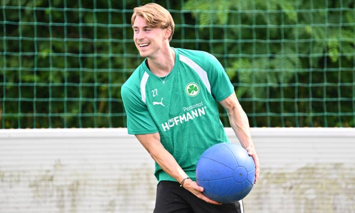 01.07.2026 - Fussball - 2. Bundesliga - Saison 2026 2027 - SpVgg Greuther Fürth Fuerth ( Kleeblatt ) - Training Trainingsauftakt - - xwoxzix - Gian Luca Gian-Luca Itter (27, SpVgg Greuther Fürth ) *** July 1, 2026 Soccer 2. Bundesliga 2026–2027 Season SpVgg Greuther Fürth Fürth Kleeblatt Training First Day of Training xwoxzix Gian Luca Gian Luca Itter 27, SpVgg Greuther Fürth