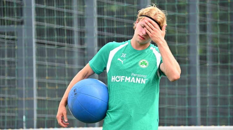 01.07.2026 - Fussball - 2. Bundesliga - Saison 2026 2027 - SpVgg Greuther Fürth Fuerth ( Kleeblatt ) - Training Trainingsauftakt - - xwoxzix - Philipp Müller (36, SpVgg Greuther Fürth ) *** July 1, 2026 Soccer 2. Bundesliga 2026–2027 Season SpVgg Greuther Fürth (Füroth Kleeblatt) Training First Day of Training xwoxzix Philipp Müller 36, SpVgg Greuther Fürth