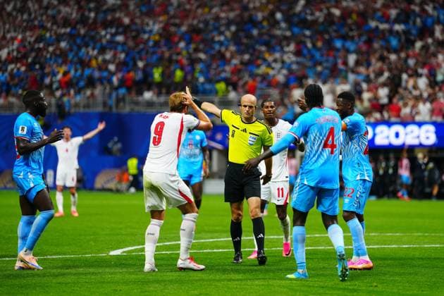 Harry Kane of England reacts after a penalty appeal is denied by the referee England v DR Congo, 2026 FIFA World Cup, WM, Weltmeisterschaft, Fussball Group of 32, Football, Atlanta Stadium, Atlanta, Georgia, USA - 01 Jul 2026Atlanta Mercedes-Benz Stadium Georgia (GA) United States of America  Copyright: xJavierxGarcia Shutterstockx 16970375cc