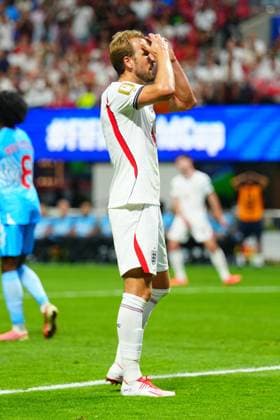 Harry Kane of England dejected England v DR Congo, 2026 FIFA World Cup, WM, Weltmeisterschaft, Fussball Group of 32, Football, Atlanta Stadium, Atlanta, Georgia, USA - 01 Jul 2026Atlanta Mercedes-Benz Stadium Georgia (GA) United States of America  Copyright: xJavierxGarcia Shutterstockx 16970375ck