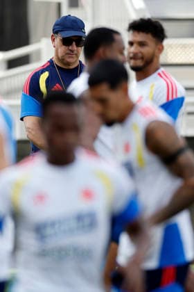 Colombia national team, Nationalteam coach Nestor Lorenzo during a training session at Inter Miami CF Stadium in Fort Lauderdale, Florida, US, 1 July 2026. Colombia national team training session !ACHTUNG: NUR REDAKTIONELLE NUTZUNG!  Copyright: xAlbertoxEstévezx GRAF9301 20260701-55020768173_1