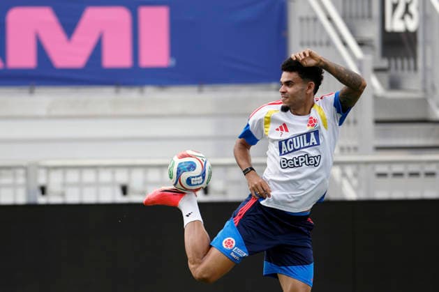 Colombian player Luis Diaz during a training session at Inter Miami CF Stadium in Fort Lauderdale, Florida, US, 1 July 2026. Colombia national team, Nationalteam training session !ACHTUNG: NUR REDAKTIONELLE NUTZUNG!  Copyright: xAlbertoxEstévezx GRAF9312 20260701-55020768311_1