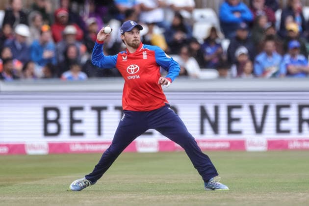 First Vitality T20 International England v India Phil Salt of England fields the ball during the First Vitality T20 international match, Länderspiel, Nationalmannschaft England vs India at Banks Homes Riverside Stadium, Chester-le-street, United Kingdom on 01 July 2026 (Photo by Mark Cosgrove News Images) Chester-le-street Banks Homes Riverside Stadium County Durham United Kingdom Copyright: xMarkxCosgrove NewsxImagesx