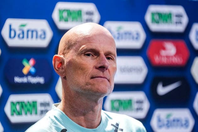 Fotball-VM 2026: Dallas, Texas , USA 20260701. Landslagssjef Stale Solbakken moter pressen pa spillerhotellet dagen etter seier mot Elfenbenskysten i fotball-VM 2026. Foto: Terje Pedersen NTB Dallas, Texas USA EDITORIAL USE ONLY. RESTRICTED USE FOR BETTING COMPANIES Ref:_SPOv9pnZ8qLI_c.jpg *** 2026 FIFA World Cup, Dallas, Texas, USA, July 1, 2026: National team coach Stale Solbakken addresses the press at the players hotel the day after the victory over Ivory Coast in the 2026 FIFA World Cup. Photo: Terje Pedersen, NTB, Dallas, Texas, USA EDITORIAL USE ONLY RESTRICTED USE FOR BETTING COMPANIES  Copyright: xTerjexPedersenx xNTBx