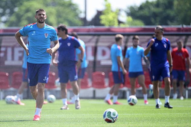 Canada, Toronto, 010726. Centennial Park Stadium. Training of the Croatian national football team after arriving in Toronto, where the day after tomorrow they will play a knock-out match in the round of 16 of the World Cup against Portugal. In the photo: Andrej Kramaric. Photo: Boris Kovacev CROPIX Copyright: xxBorisxKovacevx trening_reprezentacija2-010726