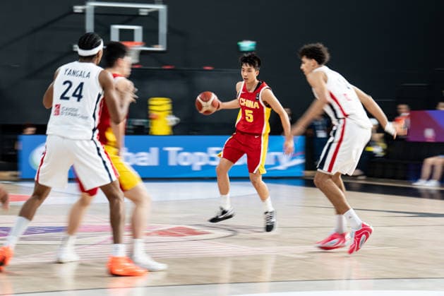 France v China - Round of 16 - FIBA U17, U 17 Basketball World Cup 2026 Minghao Shi of China competes during the FIBA U17 Basketball World Cup Round of 16 game between France and China at BDC Main Venue in Istanbul, Turkey, on July 1, 2026. Istanbul Istanbul Turkey  Copyright: xYagizxGurtugx originalFilename:gurtug-francevc260701_npyNg.jpg