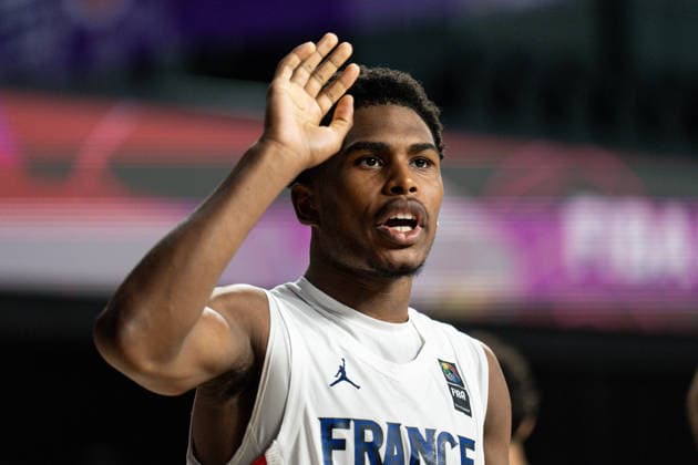France v China - Round of 16 - FIBA U17, U 17 Basketball World Cup 2026 Devon Agot Fortes Vieira of France looks on during the FIBA U17 Basketball World Cup Round of 16 game between France and China at BDC Main Venue in Istanbul, Turkey, on July 1, 2026. Istanbul Istanbul Turkey  Copyright: xYagizxGurtugx originalFilename:gurtug-francevc260701_nplHv.jpg