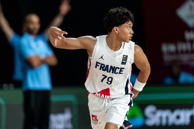 France v China - Round of 16 - FIBA U17, U 17 Basketball World Cup 2026 Aaron Towo-Nansi of France reacts after his three-point shot during the FIBA U17 Basketball World Cup Round of 16 game between France and China at BDC Main Venue in Istanbul, Turkey, on July 1, 2026. Istanbul Istanbul Turkey  Copyright: xYagizxGurtugx originalFilename:gurtug-francevc260701_npWqC.jpg