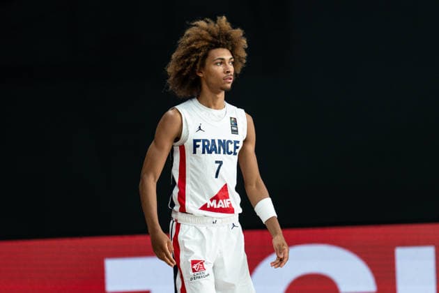 France v China - Round of 16 - FIBA U17, U 17 Basketball World Cup 2026 Lorenz Sanz of France looks on during the FIBA U17 Basketball World Cup Round of 16 game between France and China at BDC Main Venue in Istanbul, Turkey, on July 1, 2026. Istanbul Istanbul Turkey  Copyright: xYagizxGurtugx originalFilename:gurtug-francevc260701_npwmj.jpg