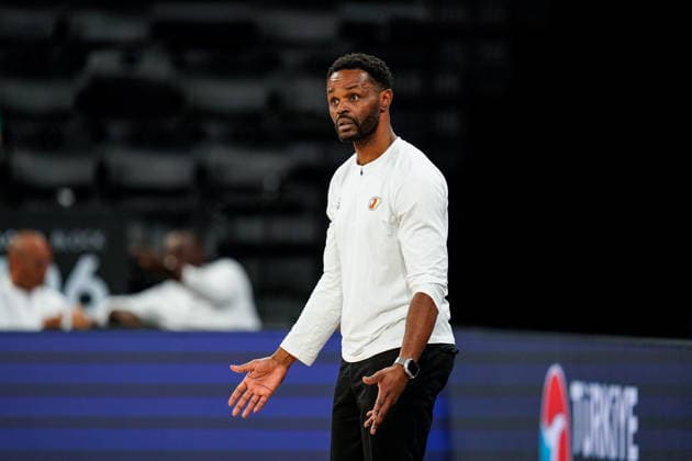 USA v Cameroon - Round of 16 - FIBA U17, U 17 Basketball World Cup 2026 Parfait Bitee Moto, coach of Cameroon, reacts during the FIBA U17 Basketball World Cup Round of 16 game between the United States and Cameroon at BDC Main Venue in Istanbul, Turkey, on July 1, 2026. Istanbul Istanbul Turkey  Copyright: xYagizxGurtugx originalFilename:gurtug-usavcame260701_np9HP.jpg