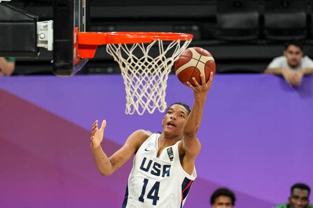 USA v Cameroon - Round of 16 - FIBA U17, U 17 Basketball World Cup 2026 Clarence Rosser Jr of the United States is in action during the FIBA U17 Basketball World Cup Round of 16 game between the United States and Cameroon at BDC Main Venue on July 1, 2026, in Istanbul, Turkey. Istanbul Istanbul Turkey  Copyright: xYagizxGurtugx originalFilename:gurtug-usavcame260701_npZAd.jpg