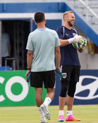 FOOTBALL - FIFA World Cup, WM, Weltmeisterschaft, Fussball 2026 SANTA BARBARA,CALIFORNIA,USA,01.JUL.26 - FOOTBALL - FIFA World Cup 2026, round of 32, Spain vs Austria, preview, training team AUT. Image shows assistant coach Stefan Oesen and Alexander Schlager (AUT).  GEPAxpictures xArminxRauthner