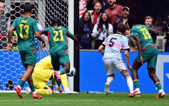 Belgium s goalkeeper Thibaut Courtois pictured in action as Senegal scores the 0-1 goal during a soccer game between Belgian national team, Nationalteam Red Devils and Senegal, on Wednesday 01 July 2026, at the Seattle Field, in Seattle, a 1 16 finals game in the FIFA World Cup, WM, Weltmeisterschaft, Fussball 2026. DIRKxWAEM  x180117956x