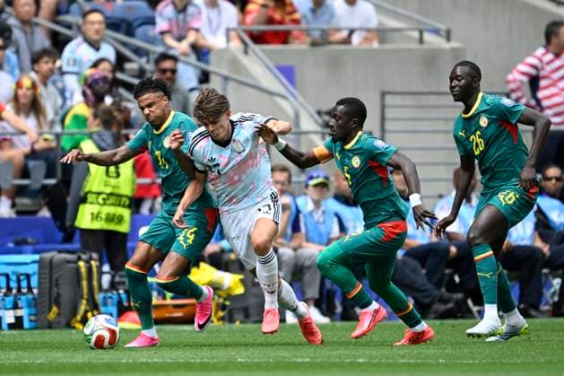 Belgium vs Senegal - 2026 FIFA World Cup, WM, Weltmeisterschaft, Fussball SEATTLE, USA - JULY 01 : De Ketelaere Charles midfielder of Belgium in action during the FIFA World Cup 2026 Round of 32 match between Belgium and Senegal at the Lumen Field stadium on July 01, 2026 in Seattle, USA, 01 07 2026 Seattle United States of America  Copyright: xNicoxVereeckenx