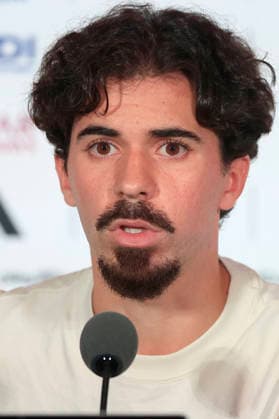 Vitinha of Portugal speaks at a press conference, PK, Pressekonferenz in Toronto, Canada, 01 July 2026. Press conference of the Portugal national team, Nationalteam !ACHTUNG: NUR REDAKTIONELLE NUTZUNG!  Copyright: xBienvenidoxVelascox GR3328 20260701-55020769969_1
