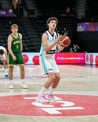 Slovenia v Australia - Round of 16 - FIBA U17, U 17 Basketball World Cup 2026 Jakob Siftar of Slovenia is in action during the FIBA U17 Basketball World Cup Round of 16 game between Slovenia and Australia at BDC Main Venue in Istanbul, Turkey, on July 1, 2026. Istanbul Istanbul Turkey  Copyright: xYagizxGurtugx originalFilename:gurtug-slovenia260701_npLaG.jpg
