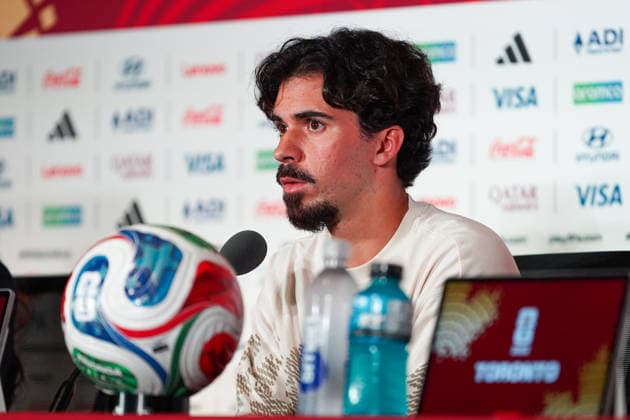 Portugal vs Croatia FIFA World Cup, WM, Weltmeisterschaft, Fussball 2026 Round of 32 press conference, PK, Pressekonferenz Vitinha 23 of Portugal during the 2026 FIFA World Cup MD-1 Press Conference ahead of the Round of 32 match between Portugal and Croatia at Toronto Stadium. on July 1, 2026 in Toronto, Canada. (Photo by Leonardo Ramirez Eyepix Group) Copyright: xLeonardoxRamirezx xEyepixxGroupx LR26062026-01303