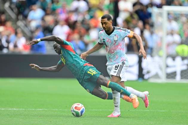 Belgium vs Senegal - 2026 FIFA World Cup, WM, Weltmeisterschaft, Fussball SEATTLE, USA - JULY 01 : Mane Sadio forward of Senegal, Tielemans Youri midfielder of Belgiumduring the FIFA World Cup 2026 Round of 32 match between Belgium and Senegal at the Lumen Field stadium on July 01, 2026 in Seattle, USA, 15 06 2026 Seattle United States of America  Copyright: xJanxDexMeuleneirx