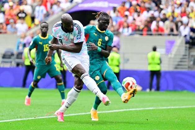 Belgium vs Senegal - 2026 FIFA World Cup, WM, Weltmeisterschaft, Fussball SEATTLE, USA - JULY 01 : Lukaku Romelu forward of Belgium scores a goal, Ciss Pathe midfielder of Senegal during the FIFA World Cup 2026 Round of 32 match between Belgium and Senegal at the Lumen Field stadium on July 01, 2026 in Seattle, USA, 15 06 2026 Seattle United States of America  Copyright: xJanxDexMeuleneirx