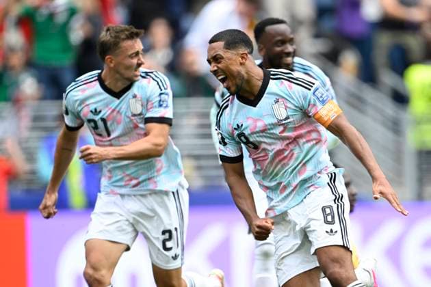 Belgium vs Senegal - 2026 FIFA World Cup, WM, Weltmeisterschaft, Fussball SEATTLE, USA - JULY 01 : Tielemans Youri midfielder of Belgium celebrating scoring a goal (2-2) during the FIFA World Cup 2026 Round of 32 match between Belgium and Senegal at the Lumen Field stadium on July 01, 2026 in Seattle, USA, 15 06 2026 Seattle United States of America  Copyright: xNicoxVereeckenx