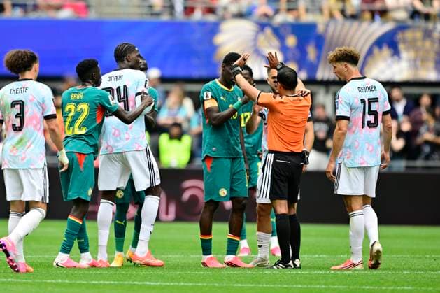 Belgium vs Senegal - 2026 FIFA World Cup, WM, Weltmeisterschaft, Fussball SEATTLE, USA - JULY 01 : referee Martinez Said (HND) during the FIFA World Cup 2026 Round of 32 match between Belgium and Senegal at the Lumen Field stadium on July 01, 2026 in Seattle, USA, 15 06 2026 Seattle United States of America  Copyright: xJanxDexMeuleneirx