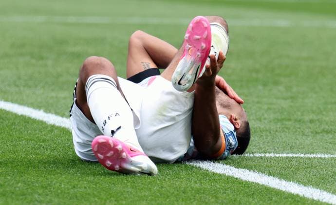 Belgium s Youri Tielemans lies on the field during a soccer game between Belgian national team, Nationalteam Red Devils and Senegal, on Wednesday 01 July 2026, at the Seattle Field, in Seattle, a 1 16 finals game in the FIFA World Cup, WM, Weltmeisterschaft, Fussball 2026. BRUNOxFAHY  x180125998x