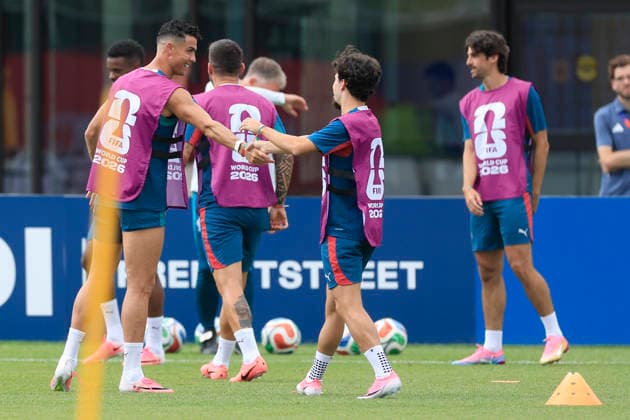 Portugal players participate in a training session as preparation for the match against Croatia in the round of 32 of the 2026 FIFA World Cup, WM, Weltmeisterschaft, Fussball in Toronto, Canada, 01 July 2026 . Portugal national team, Nationalteam training !ACHTUNG: NUR REDAKTIONELLE NUTZUNG!  Copyright: xBienvenidoxVelascox GR4016 20260701-55020770720_1