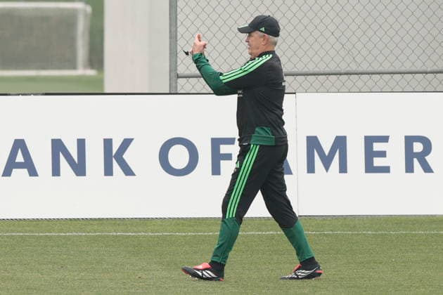FIFA World Cup, WM, Weltmeisterschaft, Fussball 2026 - Mexico training session Mexico head coach Javier Aguirre reacts during a training session as part of their preparation for the FIFA World Cup 2026 round of 16 soccer match against England, in Mexico City, Mexico, 01 July 2026. Mexico City Mexico  Copyright: xJosexMendezx