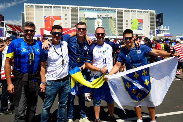 July 1, 2026, Santa Clara, California, USA: Santa Clara, USA - July 1 2026: Stadium atmosphere and fans before a FIFA World Cup, WM, Weltmeisterschaft, Fussball R32 match between United States and Bosnia-Herzegovina at San Francisco Bay Area Stadium Santa Clara USA - ZUMAp121 20260701_zsp_p121_015 Copyright: xChrisxPutnamx