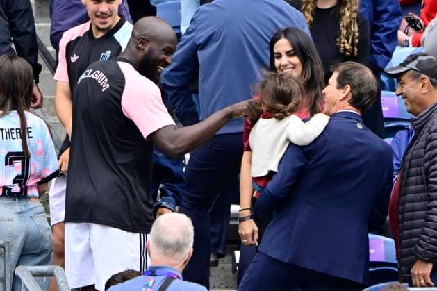 Belgium vs Senegal - 2026 FIFA World Cup, WM, Weltmeisterschaft, Fussball SEATTLE, USA - JULY 01 : Lukaku Romelu forward of Belgium with Garcia Rudi head coach of Belgium and his family during the FIFA World Cup 2026 Round of 32 match between Belgium and Senegal at the Lumen Field stadium on July 01, 2026 in Seattle, USA, 15 06 2026 Seattle United States of America  Copyright: xJanxDexMeuleneirx