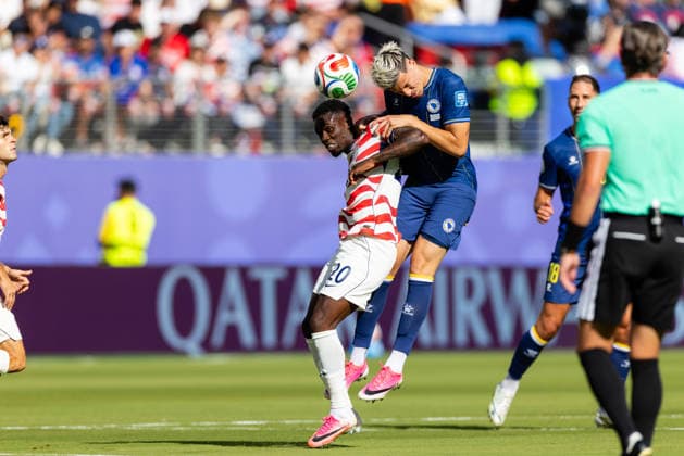 SANTA CLARA, CA - JULY 01: Tarik Muharemovic 4 of Bosnia and Herzegovina heads the ball against Folarin Balogun 20 of United States of America during the FIFA World Cup, WM, Weltmeisterschaft, Fussball 2026 Round of 32 match between United States of America and Bosnia and Herzegovina on July 1, 2026 at San Francisco Bay Area Stadium in Santa Clara, CA. (Photo by Matthew Huang Icon Sportswire) SOCCER: JUL 01 FIFA World Cup 26 Round of 32 - USA v Bosnia and Herzegovina EDITORIAL USE ONLY Icon260701013