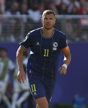 . - United States Of America v Bosnia and Herzegovina, FIFA World Cup, WM, Weltmeisterschaft, Fussball 2026, Round Of 32, Levi Stadium, San Francisco Stadium, Santa Clara, California, USA, 1st July 2026. DC Photos Crystal Pix Edin DÅ¾eko of Bosnia and Herzegovina national team, Nationalteam - United States Of America v Bosnia and Herzegovina, FiFA World Cup 2026, Round Of 32, Levi Stadium, San Francisco Stadium, Santa Clara, California, USA, 1st July 2026. DC Photos Crystal Pix Santa Clara San Francisco Stadium United States Of America Copyright: xDCxPhotosx CP_United_States_Bosnia_010726_DC_22