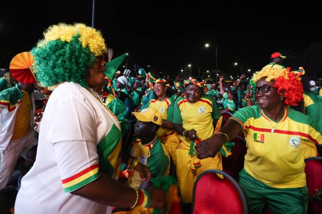 Senegal fans gather to watch World Cup in Dakar DAKAR, SENEGAL- JULY 02: Fans of Senegal cheer after their team scored as thousands of fans gather at Place de la Nation Square to watch the match on a giant screen, holding Senegal flags and wearing national team, Nationalteam jerseys in Dakar, Senegal, on July 02, 2026. Cem Ozdel Anadolu Dakar Senegal. Editorial use only. Please get in touch for any other usage.  Copyright: x2026xAnadoluxCemxOzdelx