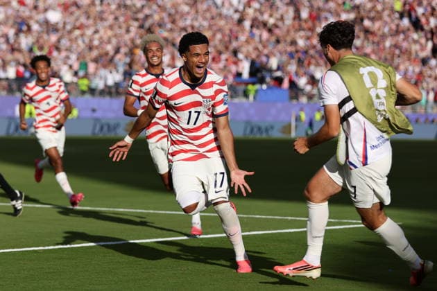 FIFA World Cup, WM, Weltmeisterschaft, Fussball 2026 - Round of 32 - USA vs Bosnia and Herzegovina Malik Tillman of USA celebrates scoring the 2-0 goal during the FIFA World Cup 2026 Round of 32 match USA against Bosnia and Herzegovina, in San Francisco, Califronia, USA, 01 July 2026. SANTA CLARA United States  Copyright: xBENJAMINxFANJOYx