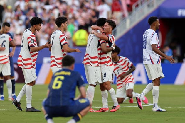 FIFA World Cup, WM, Weltmeisterschaft, Fussball 2026 - Round of 32 - USA vs Bosnia and Herzegovina Players of USA celebrate winning the FIFA World Cup 2026 Round of 32 match USA against Bosnia and Herzegovina, in San Francisco, Califronia, USA, 01 July 2026. SANTA CLARA United States  Copyright: xBENJAMINxFANJOYx