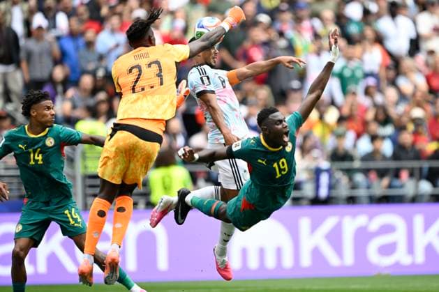 Belgium vs Senegal - 2026 FIFA World Cup, WM, Weltmeisterschaft, Fussball SEATTLE, USA - JULY 01 : Tielemans Youri midfielder of Belgium scoring 2 - 2 during the FIFA World Cup 2026 Round of 32 match between Belgium and Senegal at the Lumen Field stadium on July 01, 2026 in Seattle, USA, 15 06 2026 Seattle United States of America  Copyright: xNicoxVereeckenx