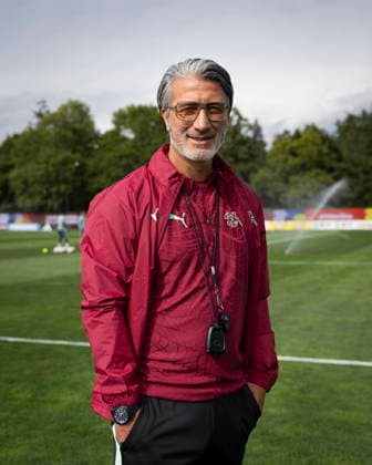 FIFA World Cup, WM, Weltmeisterschaft, Fussball 2026 - Switzerland training session Switzerland s head coach Murat Yakin during a training session one day ahead of the FIFA World Cup round of 32 match between Switzerland and Algeria at the National Soccer Development Centre in Vancouver, Canada, 01 July 2026. VANCOUVER Canada  Copyright: xPETERxKLAUNZERx