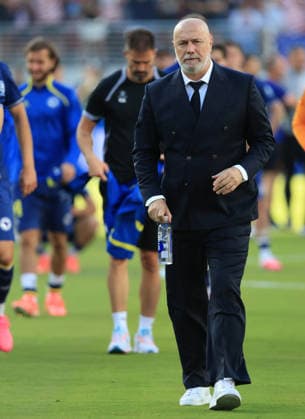 SANTA CLARA, CALIFORNIA - JULY 1: Bosnia and Herzegovina Head Coach Sergej Barbarez looks on after the FIFA World Cup, WM, Weltmeisterschaft, Fussball 2026 Round Of 32 match between USA and Bosnia and Herzegovina at San Francisco Bay Area Stadium on July 1, 2026 in Santa Clara, United States.  Copyright: xMBxMediax