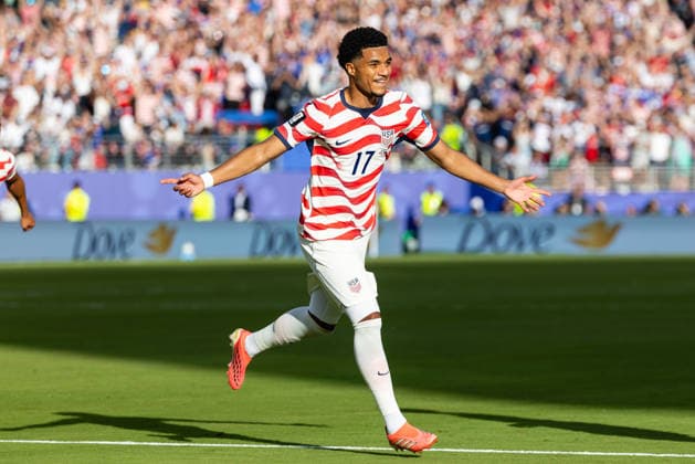 SANTA CLARA, CA - JULY 01: Malik Tillman 17 of United States of America celebrates a goal during the FIFA World Cup, WM, Weltmeisterschaft, Fussball 2026 Round of 32 match between United States of America and Bosnia and Herzegovina on July 1, 2026 at San Francisco Bay Area Stadium in Santa Clara, CA. (Photo by Matthew Huang Icon Sportswire) SOCCER: JUL 01 FIFA World Cup 26 Round of 32 - USA v Bosnia and Herzegovina EDITORIAL USE ONLY Icon260701045