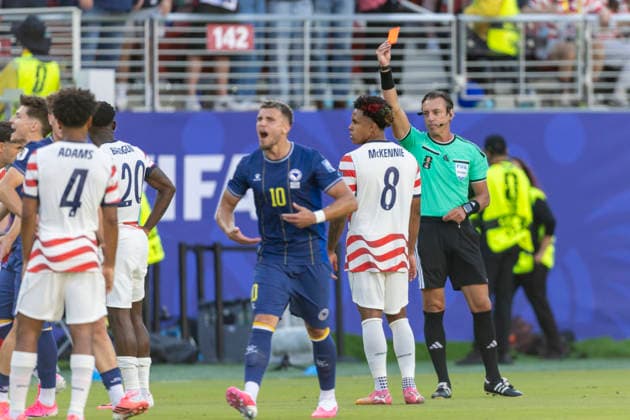 SANTA CLARA, CA - JULY 01: Folarin Balogun 20 of United States of America is shown a red card during the FIFA World Cup, WM, Weltmeisterschaft, Fussball round of 32 match between the United States (USA) and Bosnia and Herzegovina on July 1, 2026 at San Francisco Bay Area Stadium in Santa Clara, CA. (Photo by Bob Kupbens Icon Sportswire) SOCCER: JUL 01 FIFA World Cup 26 Round of 32 - USA v Bosnia and Herzegovina EDITORIAL USE ONLY Icon260701046