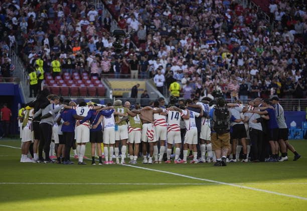 USA v Bosnia and Herzegovina - FIFA World Cup, WM, Weltmeisterschaft, Fussball 2026 - Round of 32 SANTA CLARA, CALIFORNIA - JULY 1: Players of USA celebrate after the 2026 FIFA World Cup Round of 32 match between USA vs Bosnia and Herzegovina at the San Francisco Stadium (Levi s Stadium) in Santa Clara, California, United States on July 1, 2026. Tayfun Coskun Anadolu California United States. Editorial use only. Please get in touch for any other usage.  Copyright: x2026xAnadoluxTayfunxCoskunx