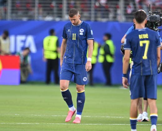 USA v Bosnia and Herzegovina - FIFA World Cup, WM, Weltmeisterschaft, Fussball 2026 - Round of 32 SANTA CLARA, CALIFORNIA - JULY 1: Edin Dzeko of Bosnia and Herzegovina reacts after the 2026 FIFA World Cup Round of 32 match between USA vs Bosnia and Herzegovina at the San Francisco Stadium (Levi s Stadium) in Santa Clara, California, United States on July 1, 2026. Tayfun Coskun Anadolu California United States. Editorial use only. Please get in touch for any other usage.  Copyright: x2026xAnadoluxTayfunxCoskunx