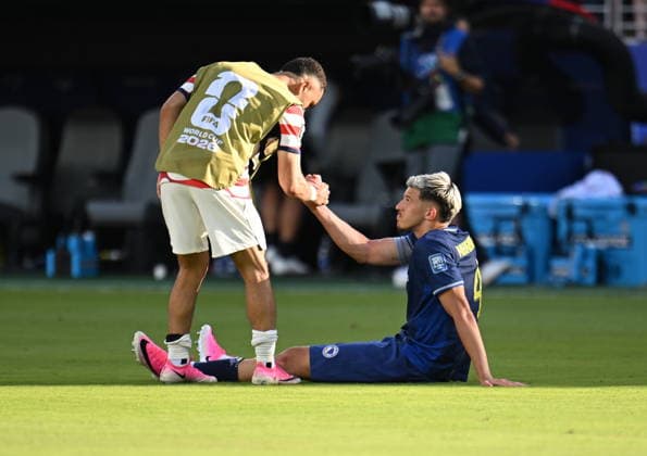USA v Bosnia and Herzegovina - FIFA World Cup, WM, Weltmeisterschaft, Fussball 2026 - Round of 32 SANTA CLARA, CALIFORNIA - JULY 1: Tarik Muharemovic of Bosnia and Herzegovina reacts after the 2026 FIFA World Cup Round of 32 match between USA vs Bosnia and Herzegovina at the San Francisco Stadium (Levi s Stadium) in Santa Clara, California, United States on July 1, 2026. Tayfun Coskun Anadolu California United States. Editorial use only. Please get in touch for any other usage.  Copyright: x2026xAnadoluxTayfunxCoskunx