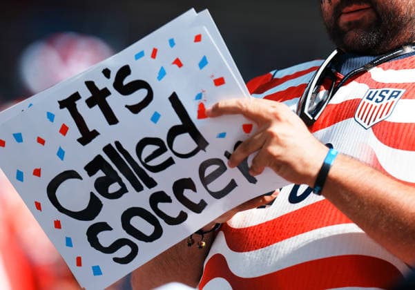 (260702) -- SAN FRANCISCO, July 2, 2026 -- A fan of the United States is seen before the round of 32 match between the United States and Bosnia and Herzegovina at the 2026 FIFA World Cup, WM, Weltmeisterschaft, Fussball at San Francisco Bay Area Stadium in San Francisco, the United States, July 1, 2026. ) (SP)U.S.-SAN FRANCISCO-FOOTBALL-FIFA WORLD CUP-ROUND OF 32-USA VS BIH XuxChang 