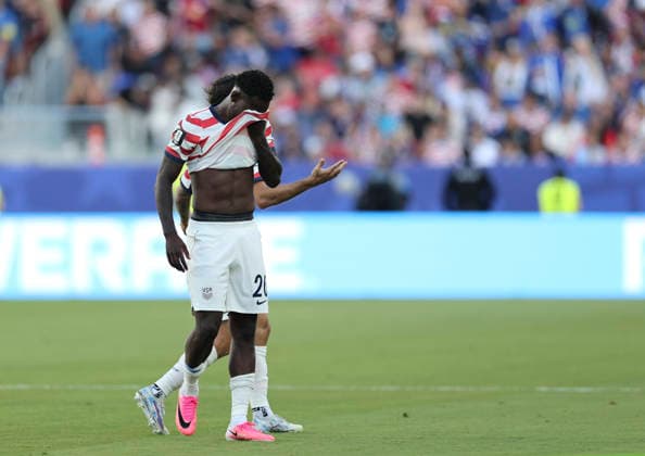 (260702) -- SAN FRANCISCO, July 2, 2026 -- Folarin Balogun (front) of the United States walks off the field after receiving a red card during the round of 32 match between the United States and Bosnia and Herzegovina at the 2026 FIFA World Cup, WM, Weltmeisterschaft, Fussball at San Francisco Bay Area Stadium in San Francisco, the United States, July 1, 2026. ) (SP)U.S.-SAN FRANCISCO-FOOTBALL-FIFA WORLD CUP-ROUND OF 32-USA VS BIH CaoxCan 