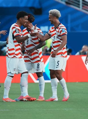 (260702) -- SAN FRANCISCO, July 2, 2026 -- Malik Tillman (1st L) of the United States celebrates after scoring team s second goal during the round of 32 match between the United States and Bosnia and Herzegovina at the 2026 FIFA World Cup, WM, Weltmeisterschaft, Fussball at San Francisco Bay Area Stadium in San Francisco, the United States, July 1, 2026. ) (SP)U.S.-SAN FRANCISCO-FOOTBALL-FIFA WORLD CUP-ROUND OF 32-USA VS BIH XuxChang 