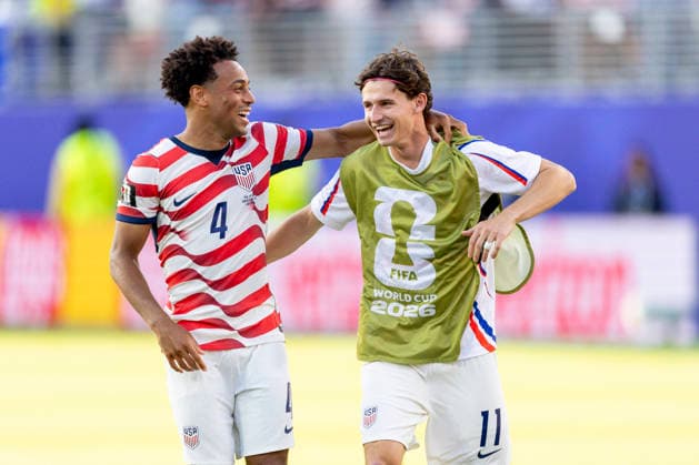 SANTA CLARA, CA - JULY 01: Tyler Adams 4 of United States of America and Brenden Aaronson 11 of United States of America celebrate after the FIFA World Cup, WM, Weltmeisterschaft, Fussball round of 32 match between the United States (USA) and Bosnia and Herzegovina on July 1, 2026 at San Francisco Bay Area Stadium in Santa Clara, CA. (Photo by Bob Kupbens Icon Sportswire) SOCCER: JUL 01 FIFA World Cup 26 Round of 32 - USA v Bosnia and Herzegovina EDITORIAL USE ONLY Icon260701073